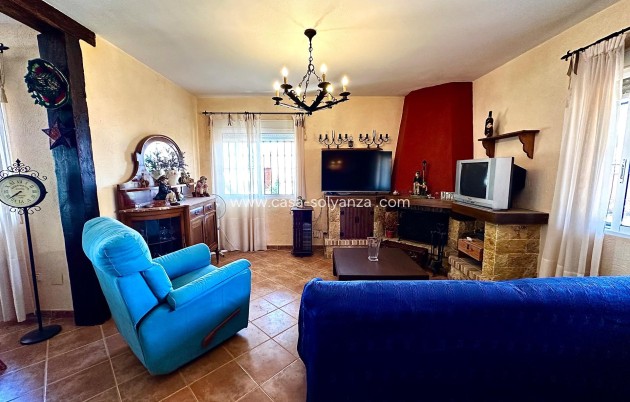 Revente - Villa - San Miguel de Salinas - Ciudad de las comunicaciones