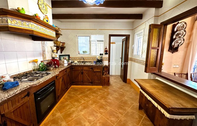 Revente - Villa - San Miguel de Salinas - Ciudad de las comunicaciones