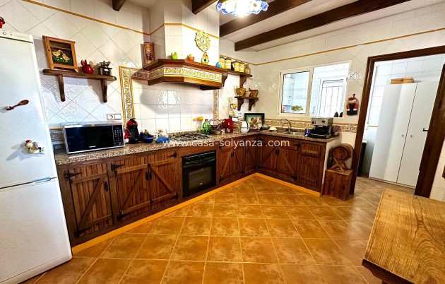 Revente - Villa - San Miguel de Salinas - Ciudad de las comunicaciones