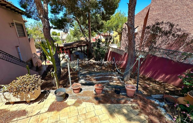 Revente - Villa - San Miguel de Salinas - Ciudad de las comunicaciones