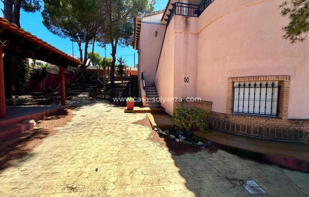 Revente - Villa - San Miguel de Salinas - Ciudad de las comunicaciones