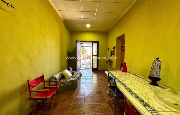 Revente - Villa - San Miguel de Salinas - Ciudad de las comunicaciones