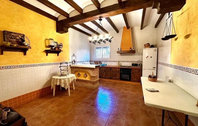 Revente - Villa - San Miguel de Salinas - Ciudad de las comunicaciones