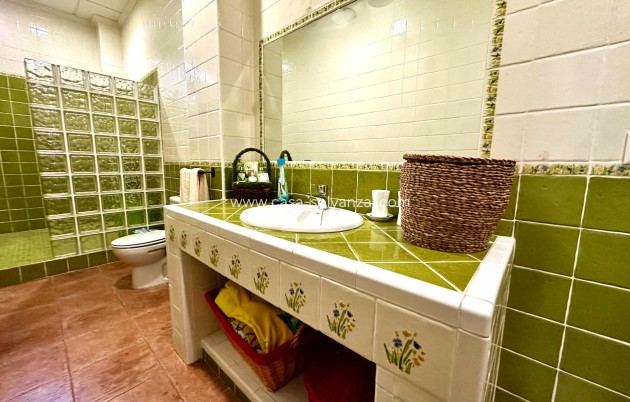 Revente - Villa - San Miguel de Salinas - Ciudad de las comunicaciones