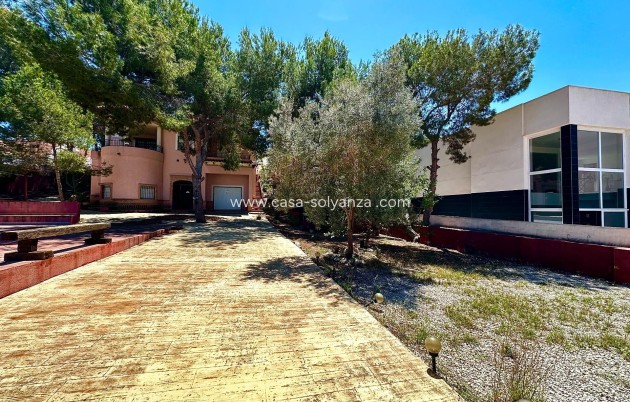 Revente - Villa - San Miguel de Salinas - Ciudad de las comunicaciones