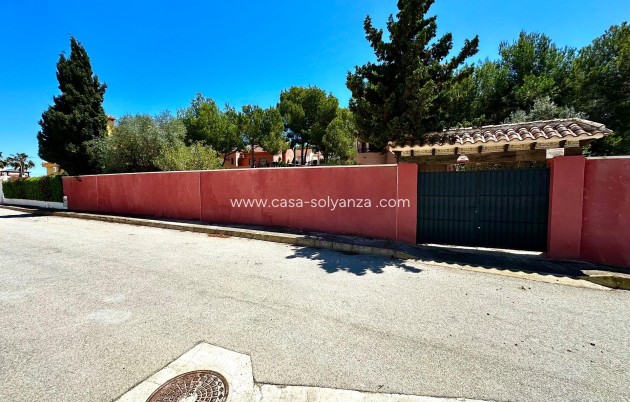 Revente - Villa - San Miguel de Salinas - Ciudad de las comunicaciones