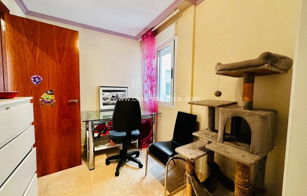 Revente - Appartement - Torrevieja - Center