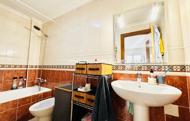 Revente - Appartement - Torrevieja - Center