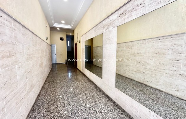 Revente - Appartement - Torrevieja - Center