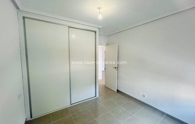 Wiederverkauf - Wohnung - Daya Nueva