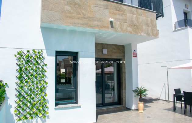 Revente - Independent villa - Torrevieja - La Siesta