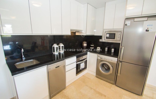 Obra nueva - Apartamento / piso - Res. Las Filipinas