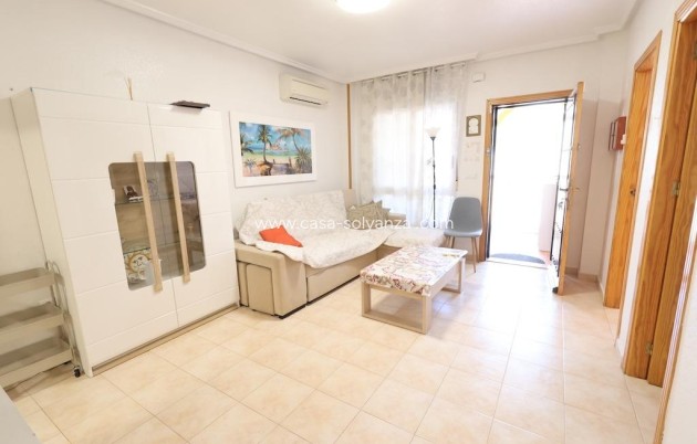 Wiederverkauf - Wohnung - Orihuela Costa - La Zenia
