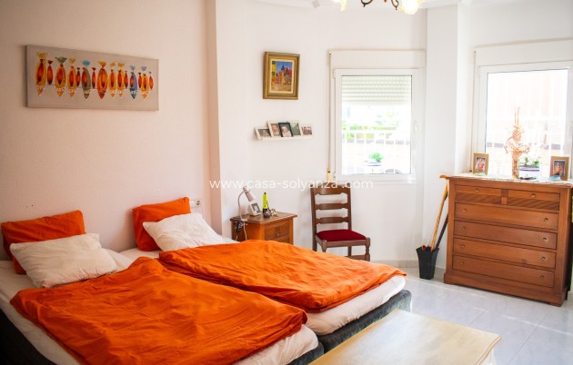 Revente - Independent villa - Orihuela Costa - La Zenia