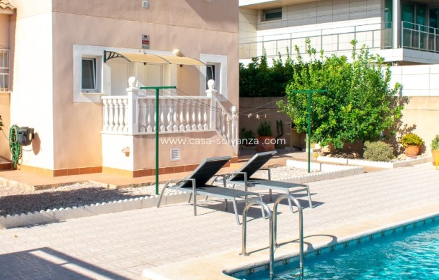 Revente - Independent villa - Orihuela Costa - La Zenia