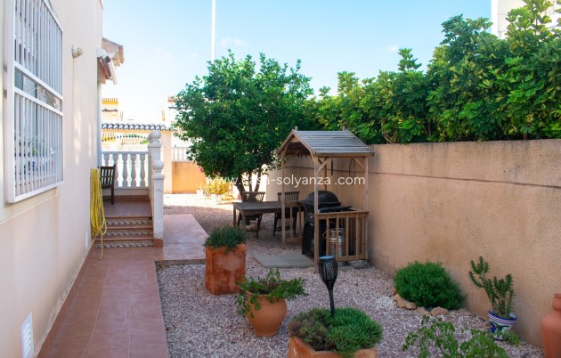 Revente - Independent villa - Orihuela Costa - La Zenia