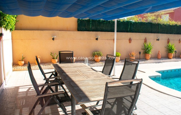 Revente - Independent villa - Orihuela Costa - La Zenia