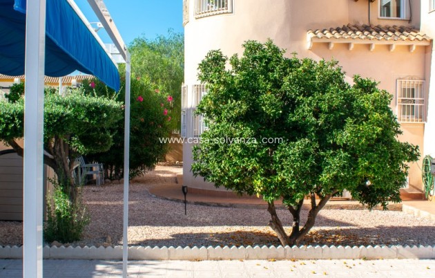 Revente - Independent villa - Orihuela Costa - La Zenia