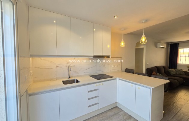 Herverkoop - Appartement / flat - Orihuela Costa - La Zenia