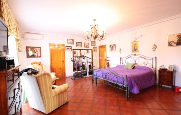 Revente - Villa - Torrevieja - El chaparral