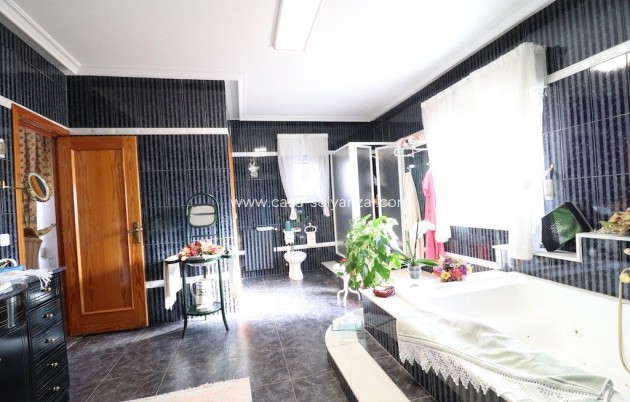 Revente - Villa - Torrevieja - El chaparral