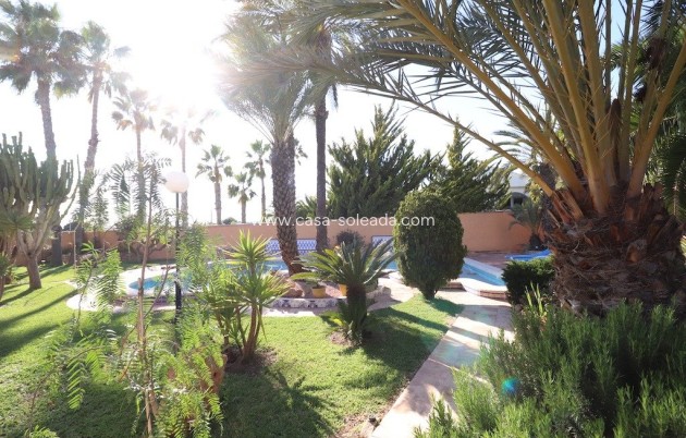 Revente - Villa - Torrevieja - El chaparral