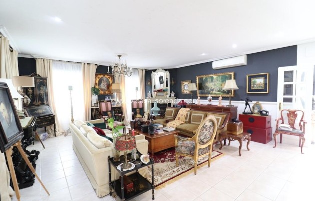 Resale - Villa - Pilar de la Horadada - Pinar de Campoverde