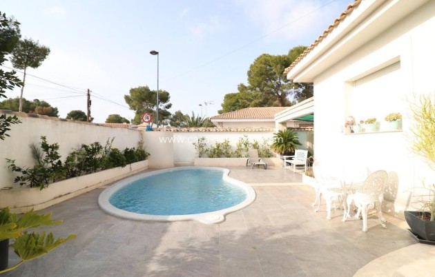 Resale - Villa - Pilar de la Horadada - Pinar de Campoverde