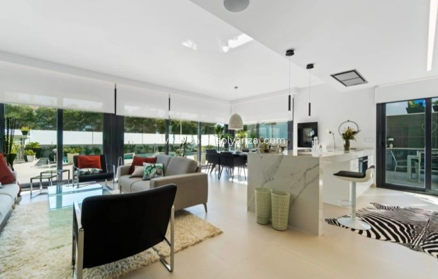 Wiederverkauf - Villa - Orihuela Costa - Campoamor
