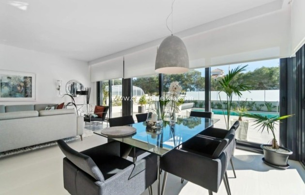 Wiederverkauf - Villa - Orihuela Costa - Campoamor