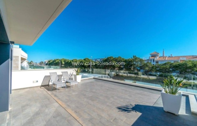 Wiederverkauf - Villa - Orihuela Costa - Campoamor