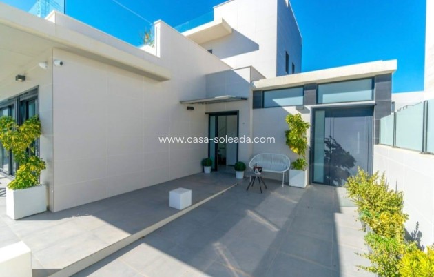 Wiederverkauf - Villa - Orihuela Costa - Campoamor