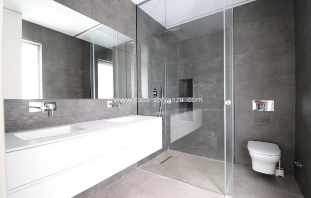 Resale - Villa - Orihuela Costa - Campoamor