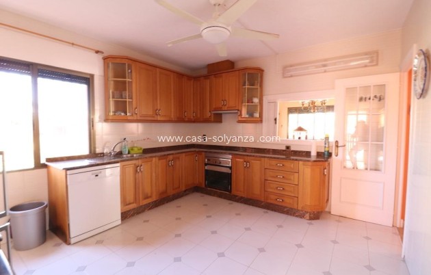 Resale - Villa - Cabo Roig - MUY CERCA DE LA PLAYA