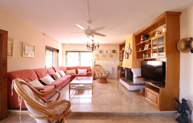 Resale - Villa - Cabo Roig - MUY CERCA DE LA PLAYA