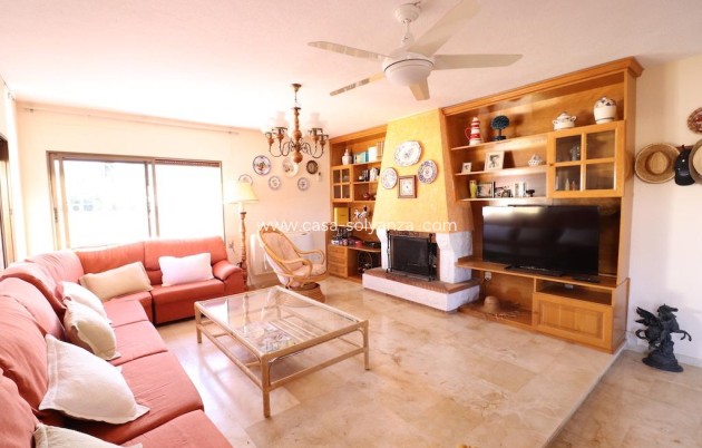 Resale - Villa - Cabo Roig - MUY CERCA DE LA PLAYA