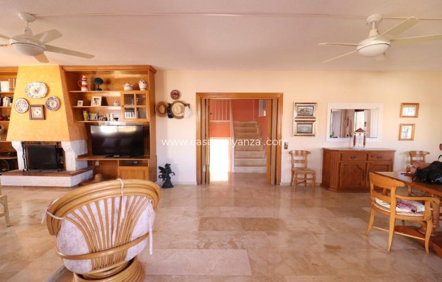 Resale - Villa - Cabo Roig - MUY CERCA DE LA PLAYA