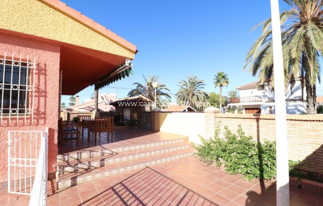 Resale - Villa - Cabo Roig - MUY CERCA DE LA PLAYA