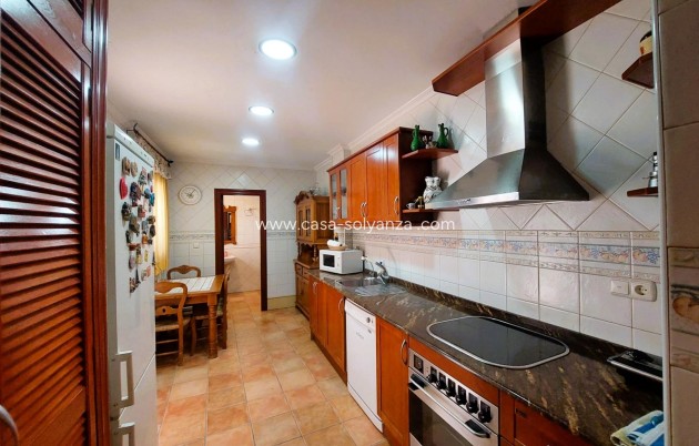 Resale - Villa - Torrevieja - Center