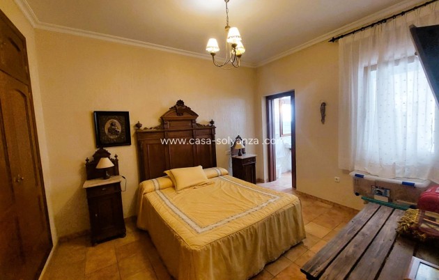 Resale - Villa - Torrevieja - Center