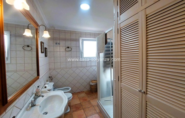 Resale - Villa - Torrevieja - Center