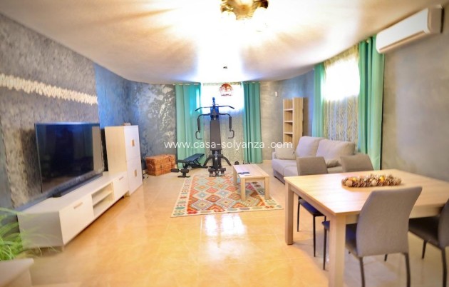 Resale - Villa - San Miguel de Salinas - Residencial los flamencos
