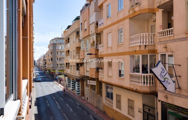 Reventa - Apartamento / piso - Torrevieja - Center