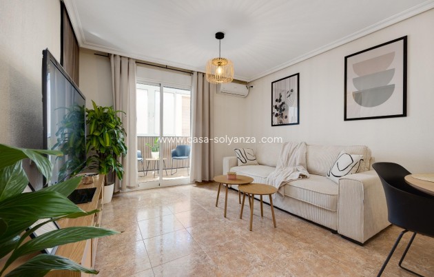 Reventa - Apartamento / piso - Torrevieja - Center