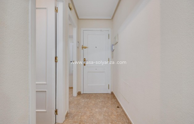 Reventa - Apartamento / piso - Torrevieja - Center