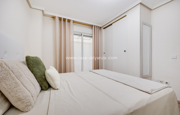 Reventa - Apartamento / piso - Torrevieja - Center
