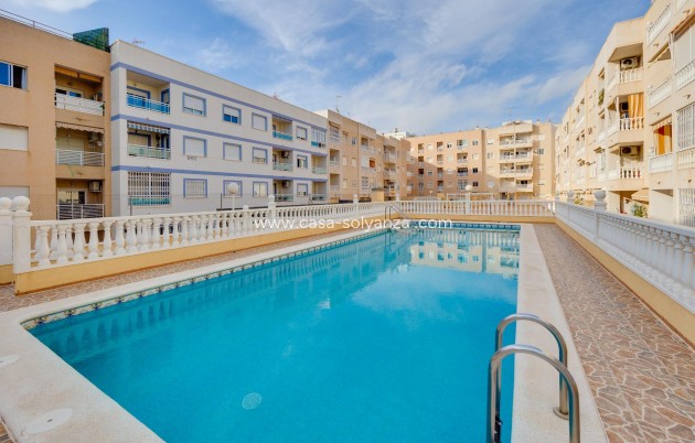 Reventa - Apartamento / piso - Torrevieja - Center