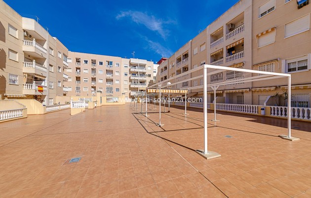 Reventa - Apartamento / piso - Torrevieja - Center