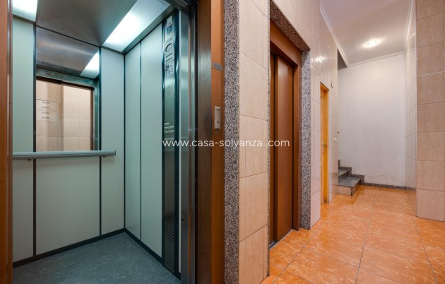 Reventa - Apartamento / piso - Torrevieja - Center