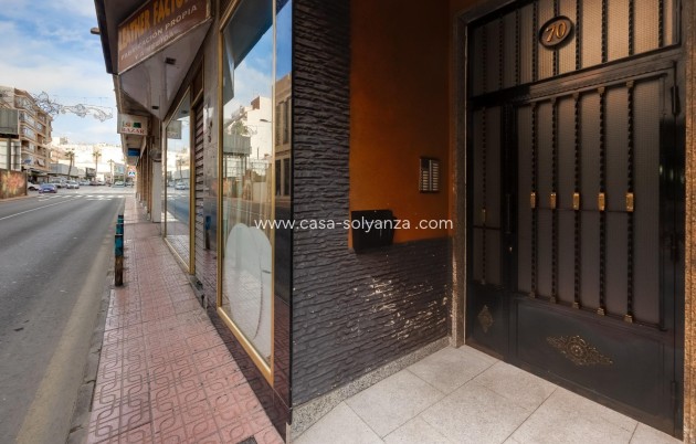 Reventa - Apartamento / piso - Torrevieja - Center